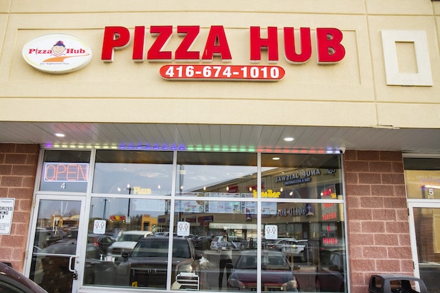 Pizza hub storefront