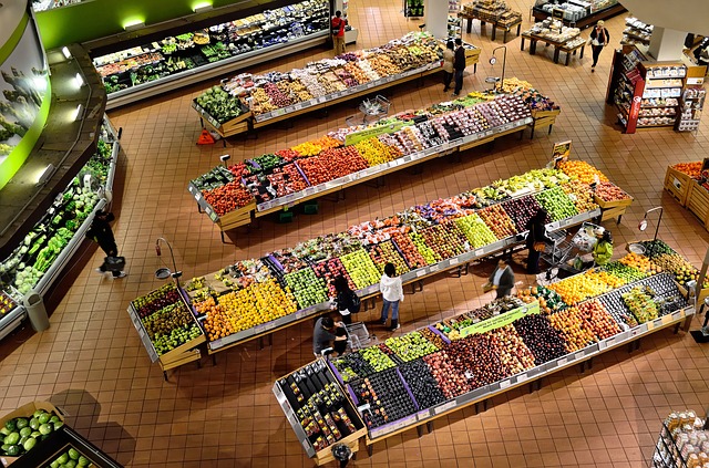 Imagen de la sección de frutería de un supermercado