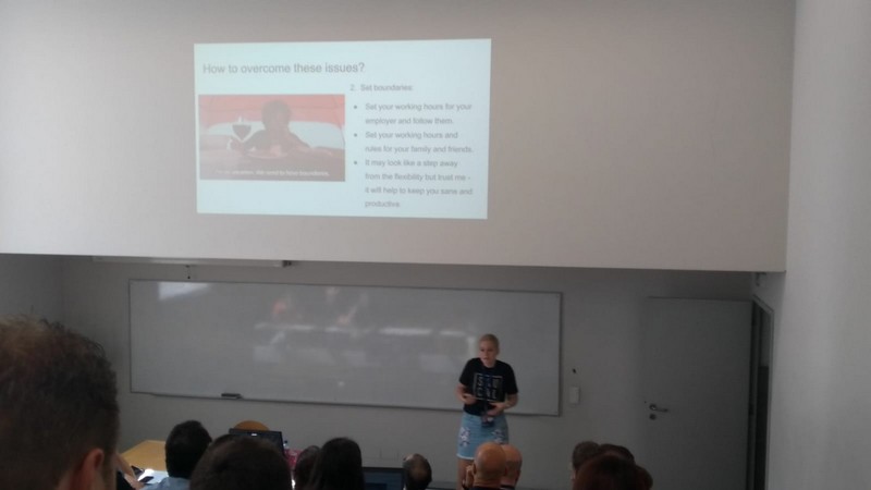 Imagen de la ponencia de Olga Kuvshinova en la WordCamp Porto 2018