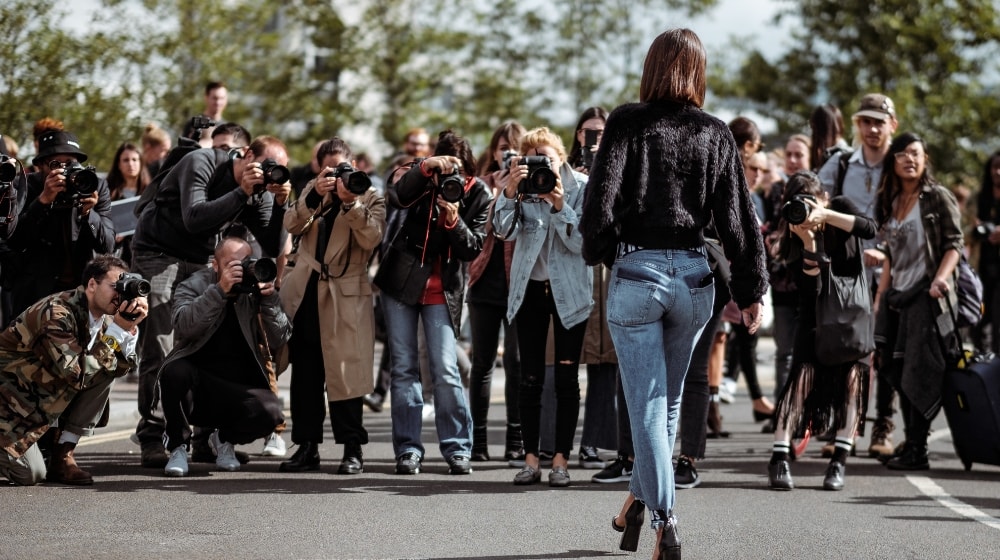 What Is A Media Kit Paparazzi Photographing Celebrity